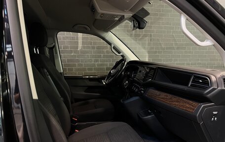 Volkswagen Multivan T6 рестайлинг, 2020 год, 5 260 000 рублей, 12 фотография