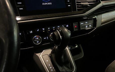 Volkswagen Multivan T6 рестайлинг, 2020 год, 5 260 000 рублей, 16 фотография