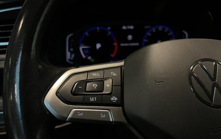 Volkswagen Multivan T6 рестайлинг, 2020 год, 5 260 000 рублей, 22 фотография