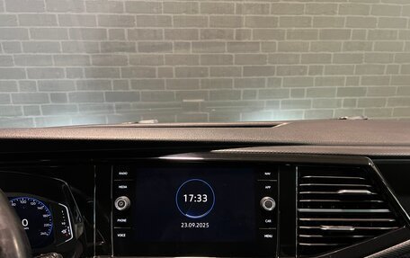 Volkswagen Multivan T6 рестайлинг, 2020 год, 5 260 000 рублей, 14 фотография