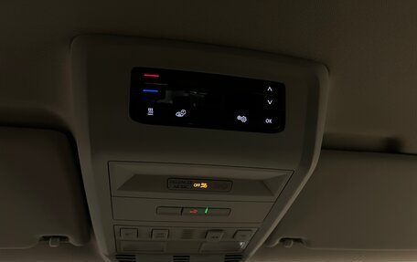 Volkswagen Multivan T6 рестайлинг, 2020 год, 5 260 000 рублей, 26 фотография