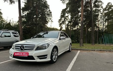 Mercedes-Benz C-Класс, 2012 год, 2 100 000 рублей, 3 фотография