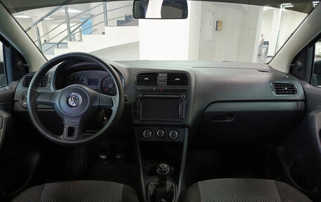 Volkswagen Polo VI (EU Market), 2012 год, 578 000 рублей, 18 фотография