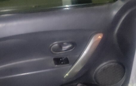 Renault Logan II, 2017 год, 700 000 рублей, 5 фотография