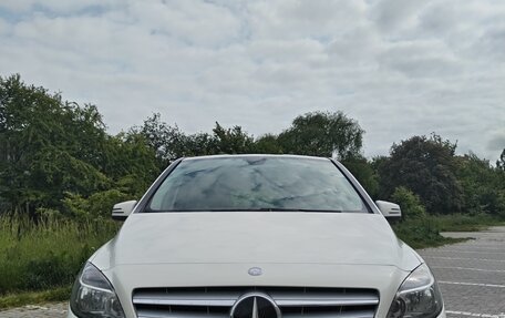 Mercedes-Benz B-Класс, 2014 год, 1 100 000 рублей, 2 фотография