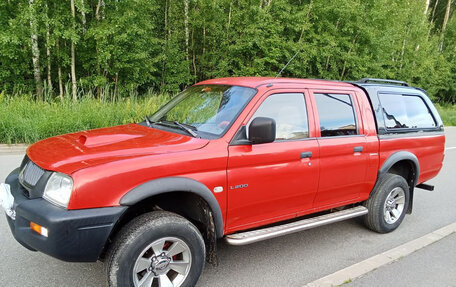 Mitsubishi L200 III рестайлинг, 2005 год, 1 100 000 рублей, 4 фотография