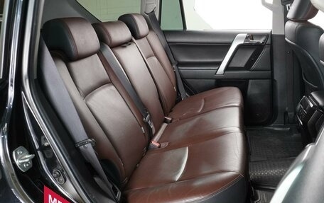 Toyota Land Cruiser Prado 150 рестайлинг 2, 2016 год, 3 799 000 рублей, 7 фотография