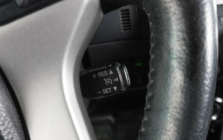 Toyota Land Cruiser Prado 150 рестайлинг 2, 2016 год, 3 799 000 рублей, 19 фотография