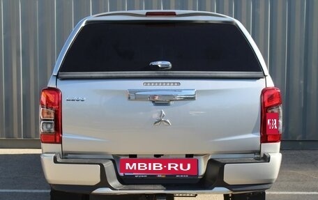 Mitsubishi L200 IV рестайлинг, 2022 год, 3 650 000 рублей, 9 фотография