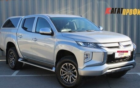 Mitsubishi L200 IV рестайлинг, 2022 год, 3 650 000 рублей, 3 фотография