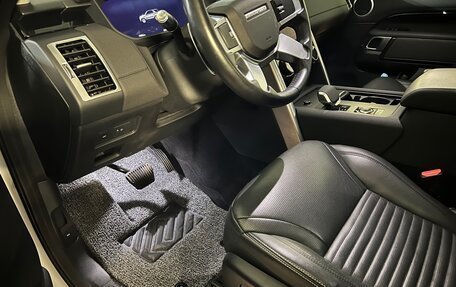 Land Rover Discovery IV, 2021 год, 6 700 000 рублей, 10 фотография