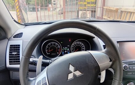 Mitsubishi Outlander III рестайлинг 3, 2012 год, 970 000 рублей, 6 фотография