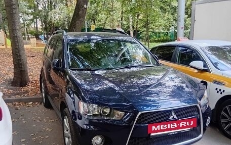 Mitsubishi Outlander III рестайлинг 3, 2012 год, 970 000 рублей, 3 фотография