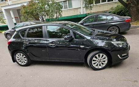 Opel Astra J, 2013 год, 740 000 рублей, 5 фотография