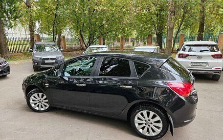 Opel Astra J, 2013 год, 740 000 рублей, 32 фотография