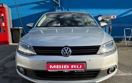 Volkswagen Jetta VI, 2011 год, 1 050 000 рублей, 1 фотография