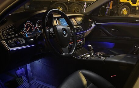 BMW 5 серия, 2014 год, 2 600 000 рублей, 10 фотография