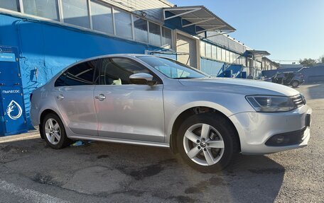 Volkswagen Jetta VI, 2011 год, 1 050 000 рублей, 5 фотография