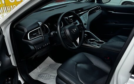 Toyota Camry, 2020 год, 2 875 000 рублей, 6 фотография