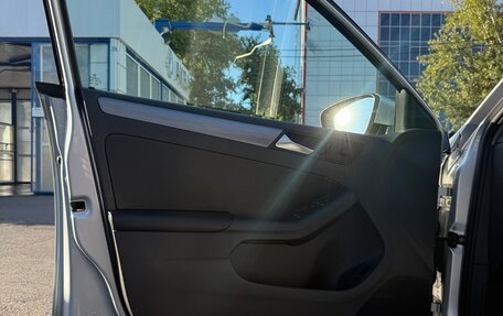 Volkswagen Jetta VI, 2011 год, 1 050 000 рублей, 10 фотография