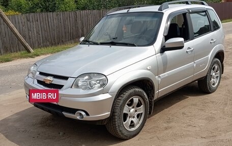 Chevrolet Niva I рестайлинг, 2012 год, 570 000 рублей, 2 фотография