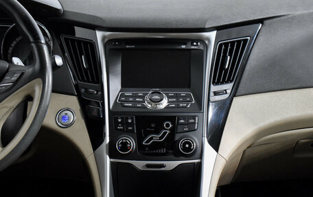Hyundai Sonata VI, 2011 год, 829 000 рублей, 14 фотография