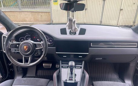 Porsche Cayenne III, 2021 год, 12 000 000 рублей, 8 фотография