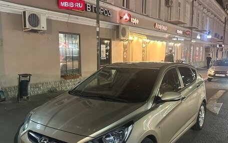 Hyundai Solaris II рестайлинг, 2011 год, 850 000 рублей, 1 фотография