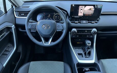 Toyota RAV4, 2025 год, 4 690 000 рублей, 11 фотография