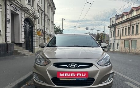 Hyundai Solaris II рестайлинг, 2011 год, 850 000 рублей, 8 фотография