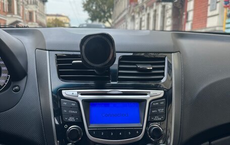 Hyundai Solaris II рестайлинг, 2011 год, 850 000 рублей, 28 фотография