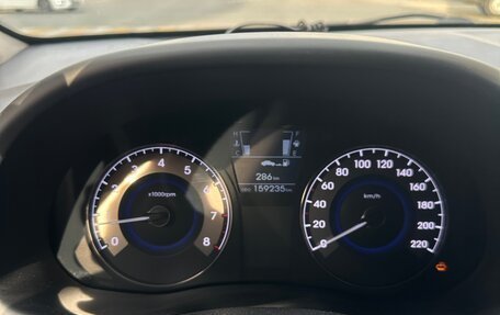 Hyundai Solaris II рестайлинг, 2011 год, 850 000 рублей, 29 фотография