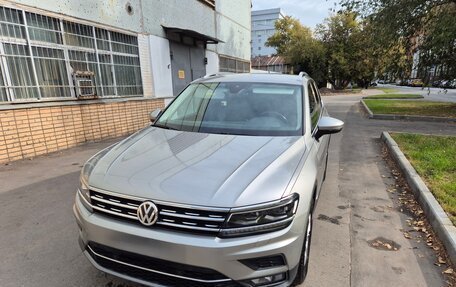 Volkswagen Tiguan II, 2019 год, 3 000 000 рублей, 16 фотография