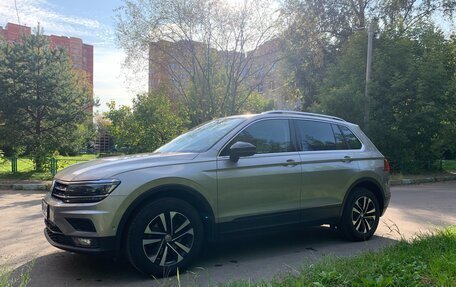 Volkswagen Tiguan II, 2019 год, 3 200 000 рублей, 5 фотография