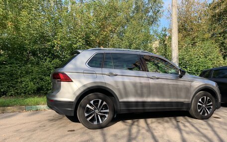 Volkswagen Tiguan II, 2019 год, 3 200 000 рублей, 4 фотография