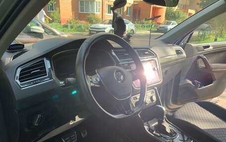 Volkswagen Tiguan II, 2019 год, 3 200 000 рублей, 12 фотография