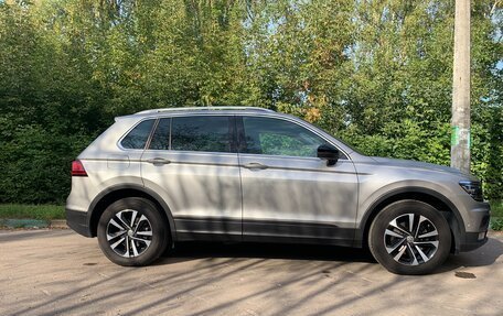 Volkswagen Tiguan II, 2019 год, 3 200 000 рублей, 3 фотография