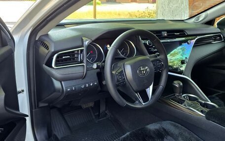Toyota Camry, 2019 год, 2 770 000 рублей, 3 фотография