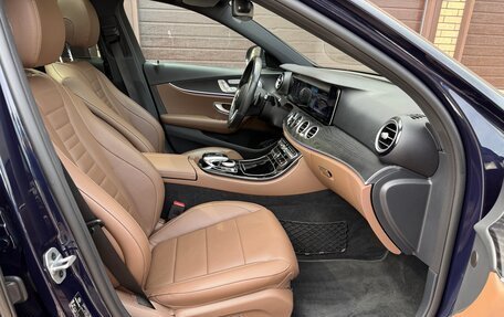 Mercedes-Benz E-Класс, 2019 год, 5 520 000 рублей, 14 фотография