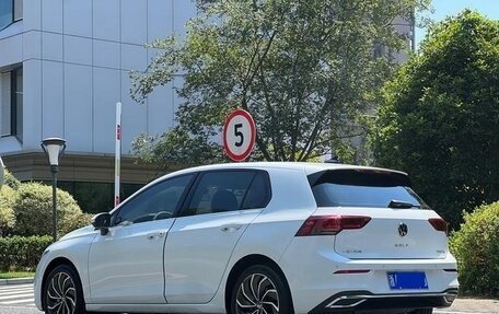 Volkswagen Golf VIII, 2021 год, 1 600 000 рублей, 4 фотография