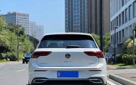Volkswagen Golf VIII, 2021 год, 1 600 000 рублей, 5 фотография