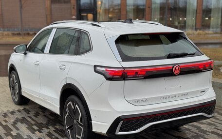 Volkswagen Tiguan, 2025 год, 4 499 000 рублей, 4 фотография