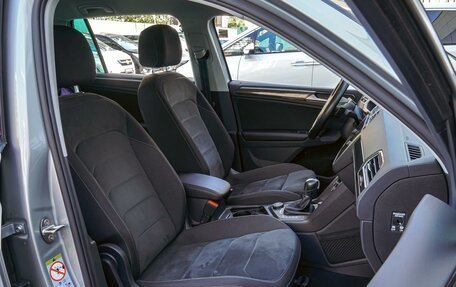 Volkswagen Tiguan II, 2017 год, 2 790 000 рублей, 8 фотография