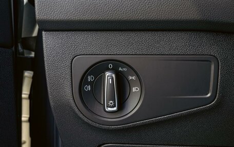 Volkswagen Tiguan II, 2017 год, 2 790 000 рублей, 16 фотография