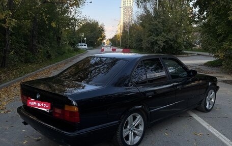 BMW 5 серия, 1992 год, 550 000 рублей, 2 фотография