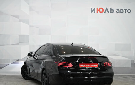 Mercedes-Benz E-Класс, 2013 год, 1 800 000 рублей, 4 фотография