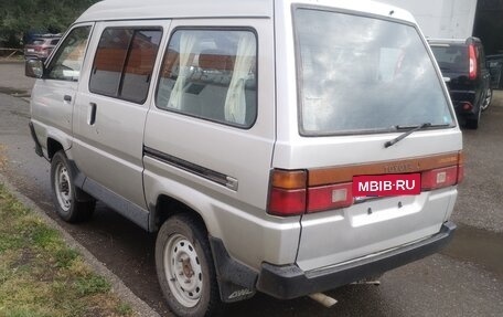 Toyota Lite Ace III, 1991 год, 356 000 рублей, 4 фотография