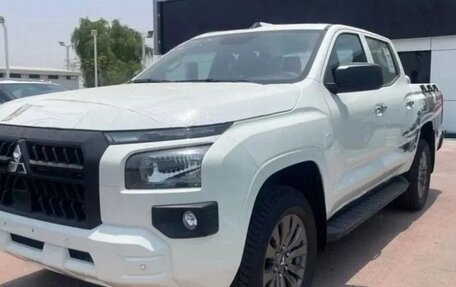 Mitsubishi L200, 2024 год, 3 000 000 рублей, 1 фотография