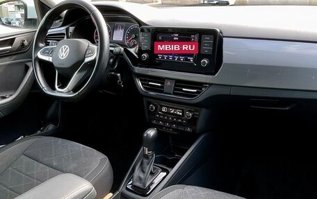 Volkswagen Polo VI (EU Market), 2021 год, 1 900 000 рублей, 10 фотография