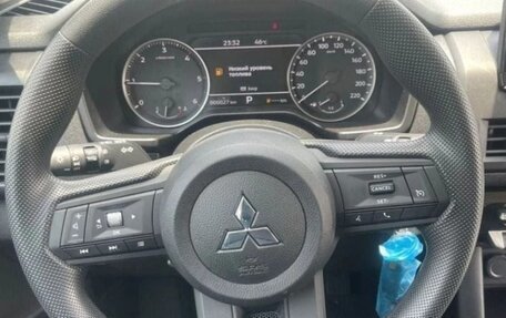 Mitsubishi L200, 2024 год, 3 000 000 рублей, 9 фотография